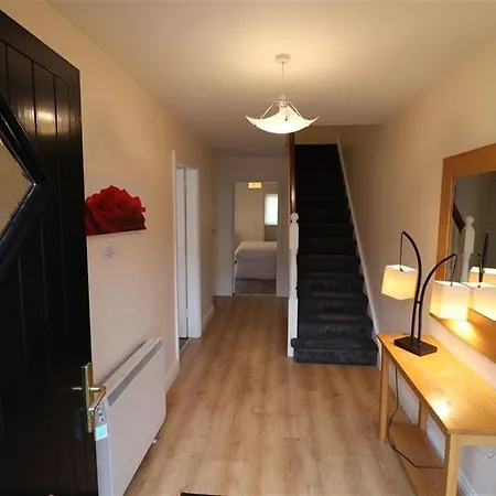 Kincora Harbour -ideal For Families Contractors Cheapest Price