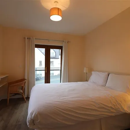 Kincora Harbour -ideal For Families Contractors Cheapest Price بيت للعطل