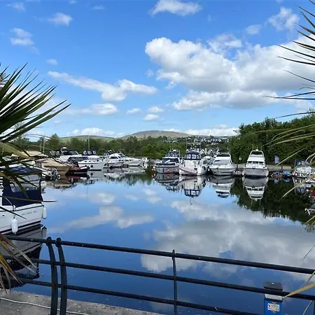 Dom wakacyjny Kincora Harbour -ideal For Families Contractors Cheapest Price *