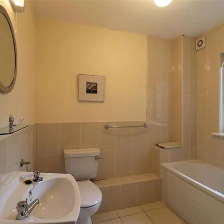 بيت للعطل Kincora Harbour -ideal For Families Contractors Cheapest Price *