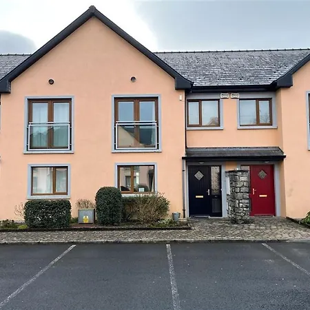 Kincora Harbour -ideal For Families Contractors Cheapest Price