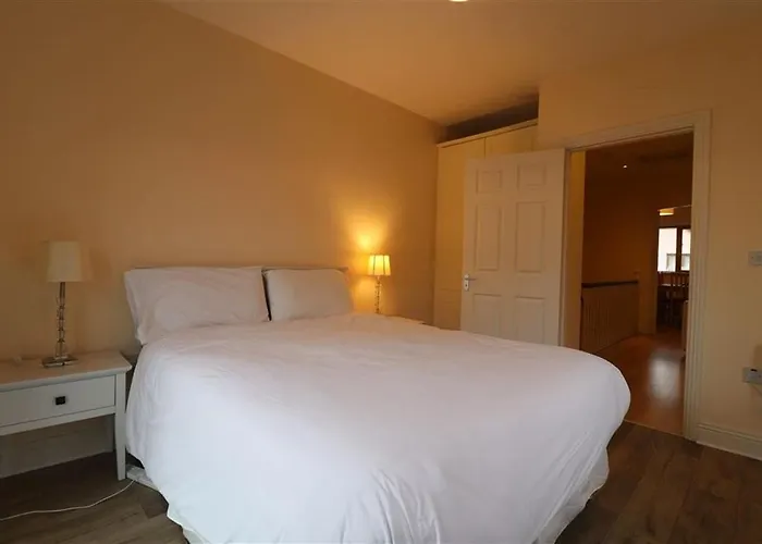 Kincora Harbour -ideal For Families Contractors Cheapest Price בית נופש *