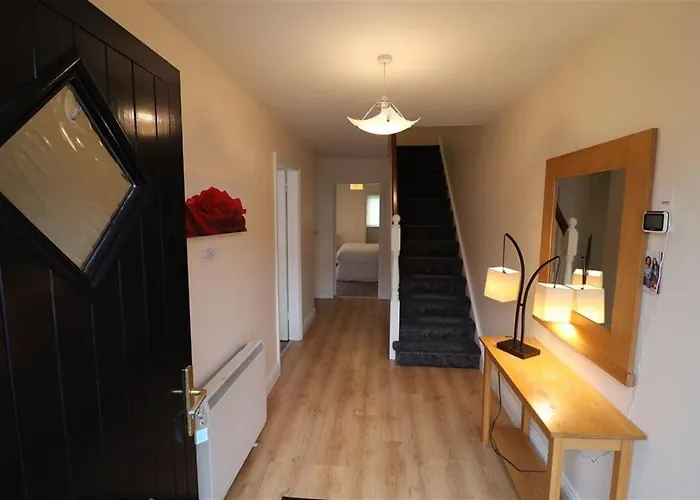 Kincora Harbour -ideal For Families Contractors Cheapest Price