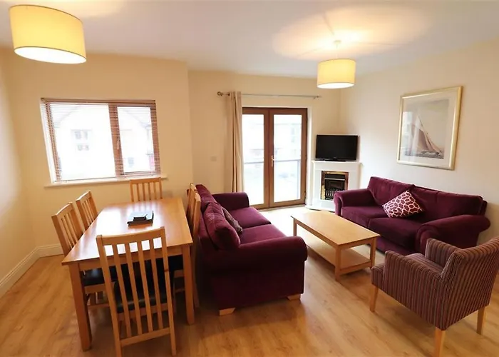 בית נופש Kincora Harbour -ideal For Families Contractors Cheapest Price