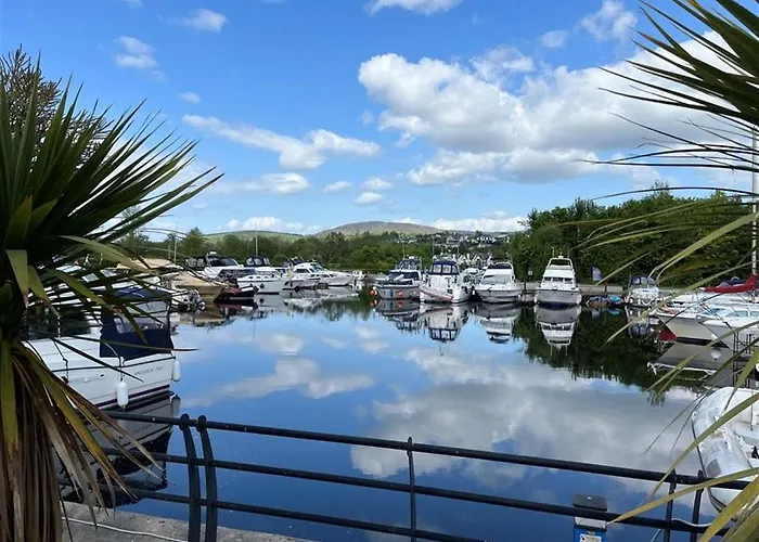 בית נופש Kincora Harbour -ideal For Families Contractors Cheapest Price *