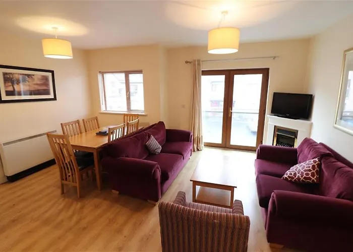 Kincora Harbour -ideal For Families Contractors Cheapest Price קילאלו